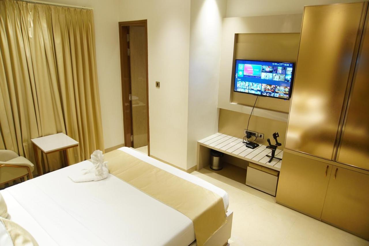Red Orchid Hotel Kanpur Buitenkant foto
